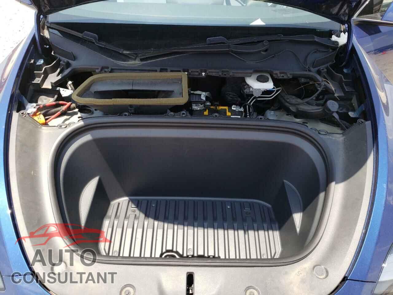 TESLA MODEL Y 2020 - 5YJYGDEE7LF025803