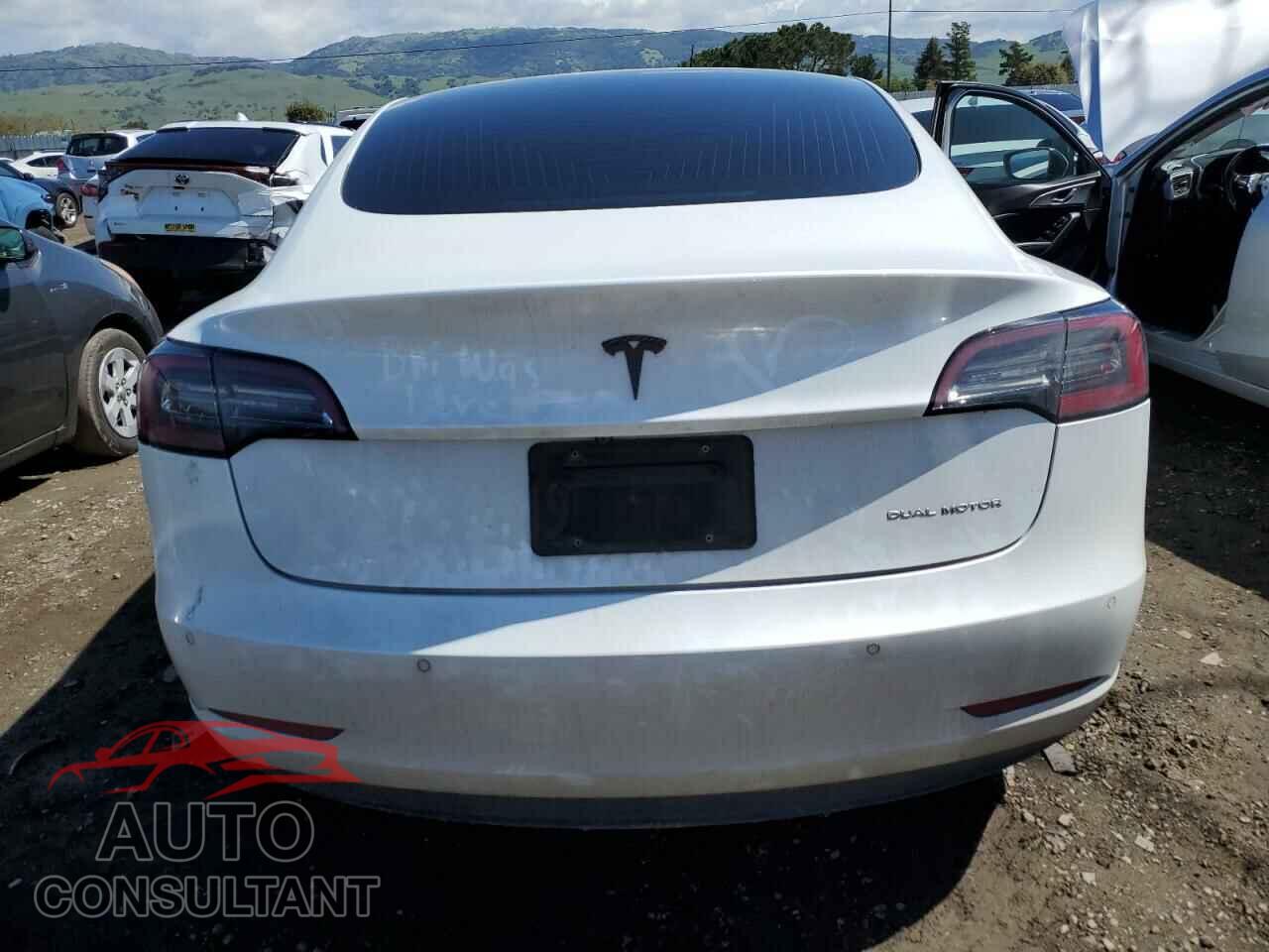 TESLA MODEL 3 2020 - 5YJ3E1EB7LF806728