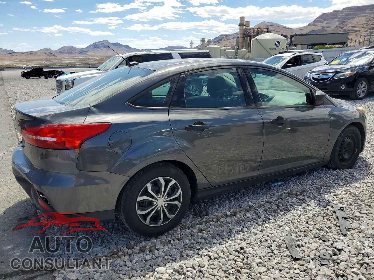 FORD FOCUS 2017 - 1FADP3E28HL308462