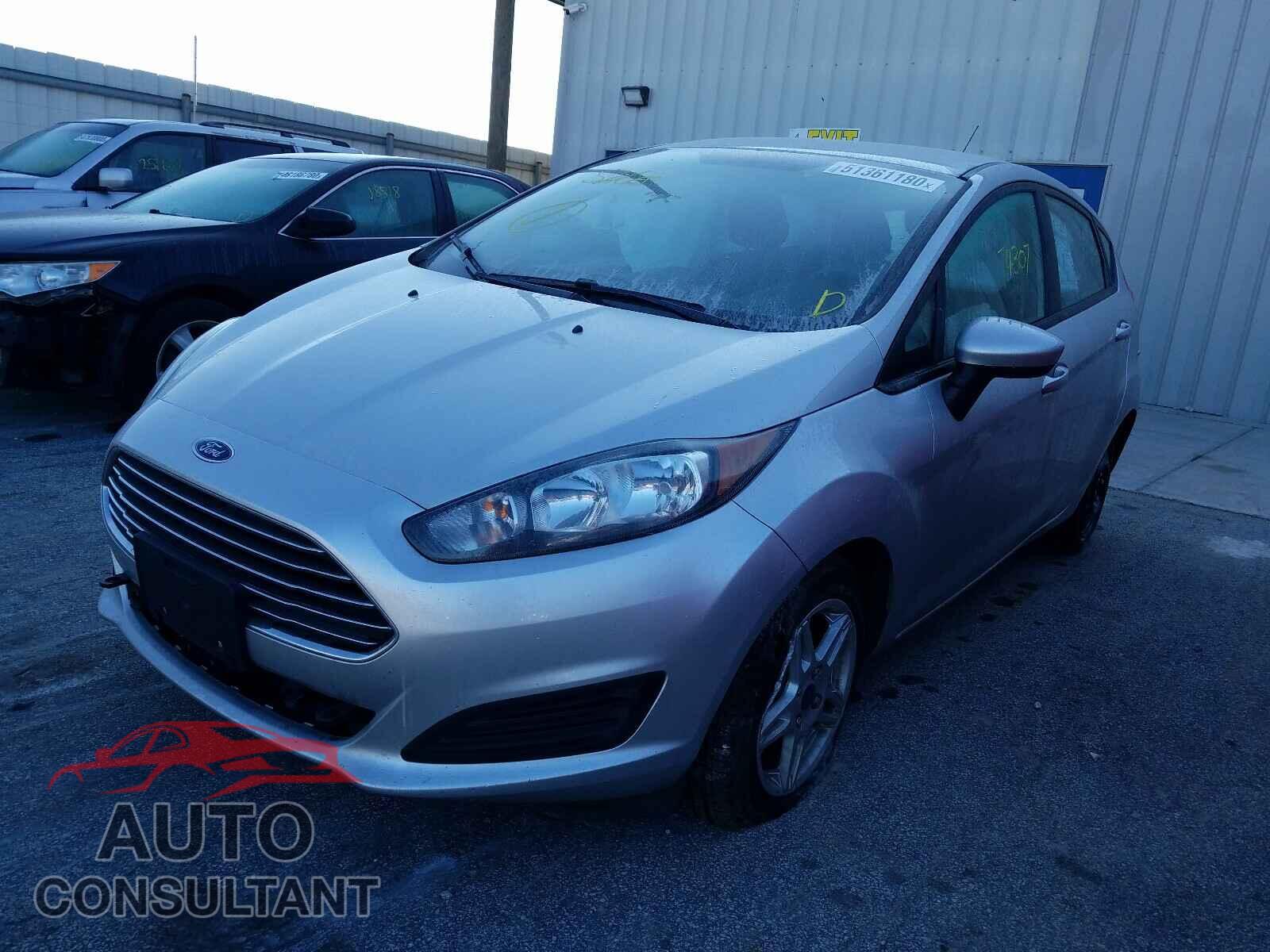FORD FIESTA 2017 - 3FADP4EJ8HM110637