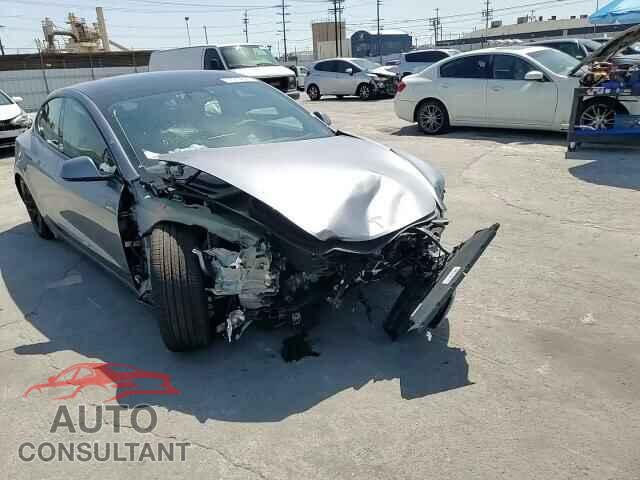 TESLA MODEL 3 2024 - 5YJ3E1EA8RF870082