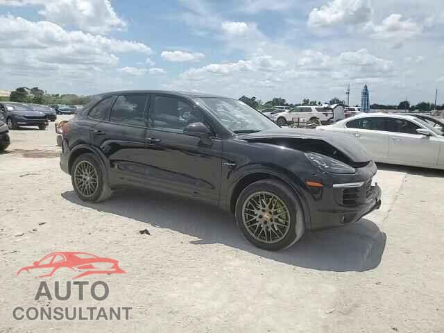 PORSCHE CAYENNE 2017 - WP1AE2A23HLA69534