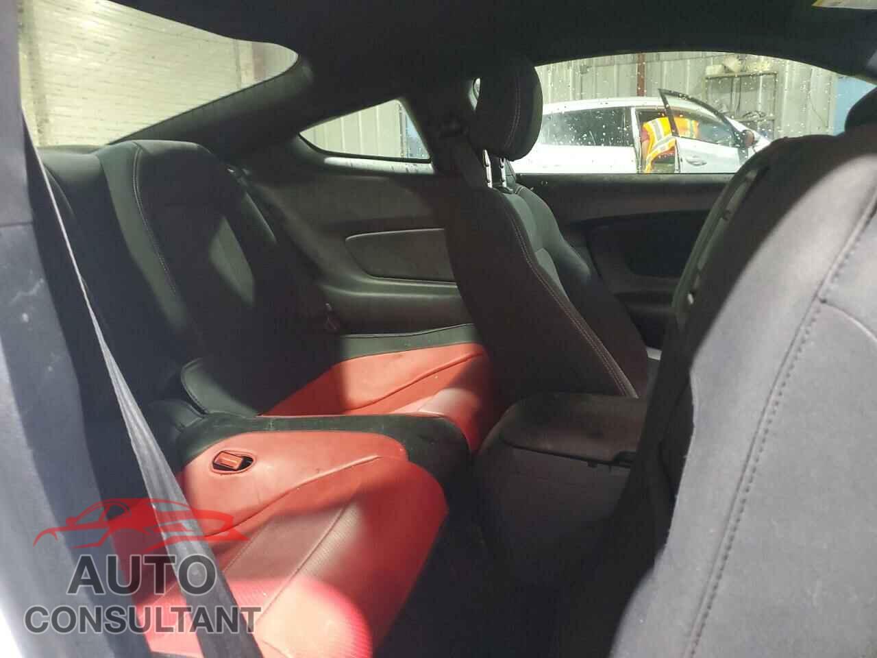 FORD MUSTANG 2019 - 1FA6P8CF8K5124582