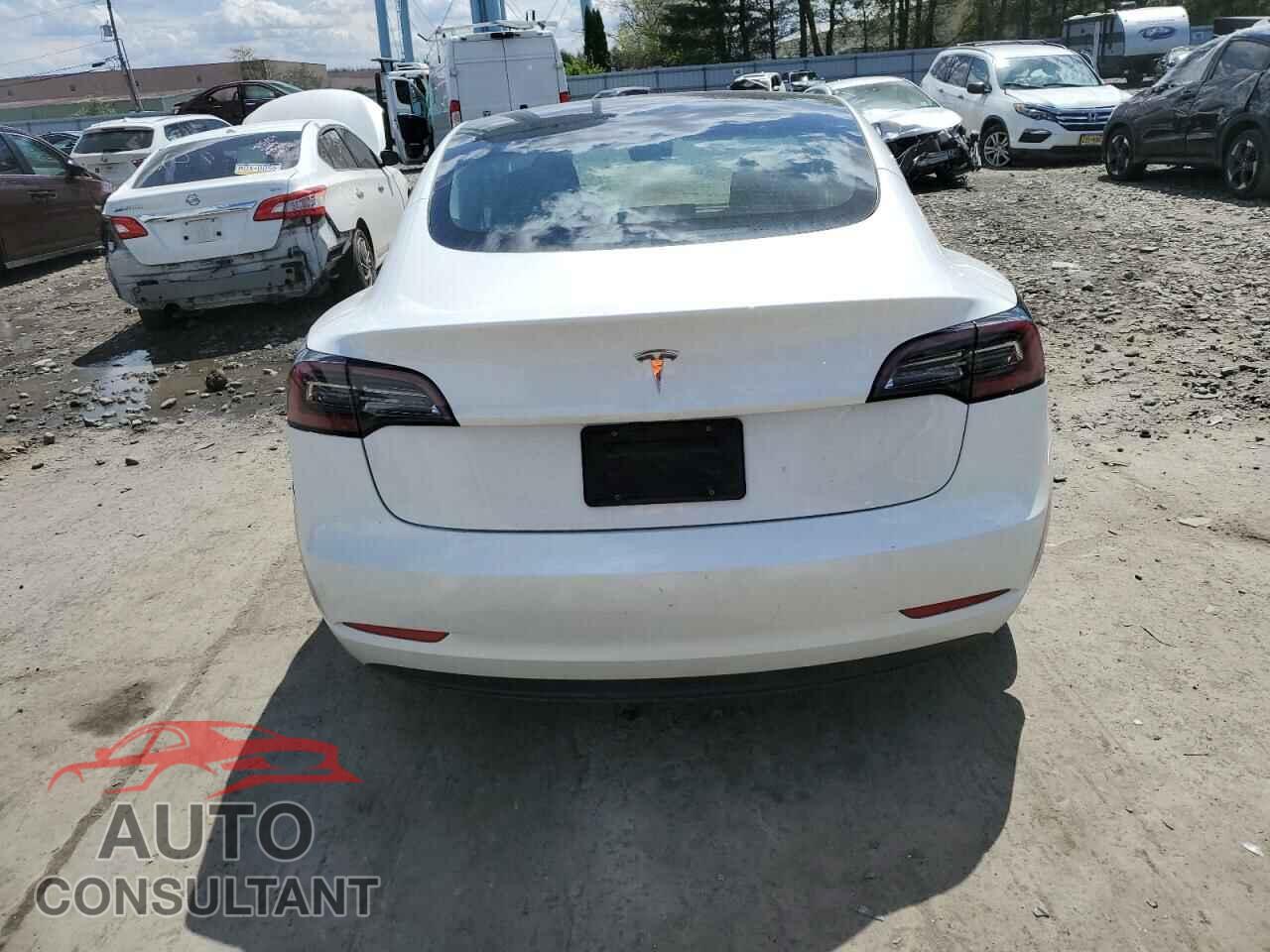 TESLA MODEL 3 2023 - 5YJ3E1EA9PF496143