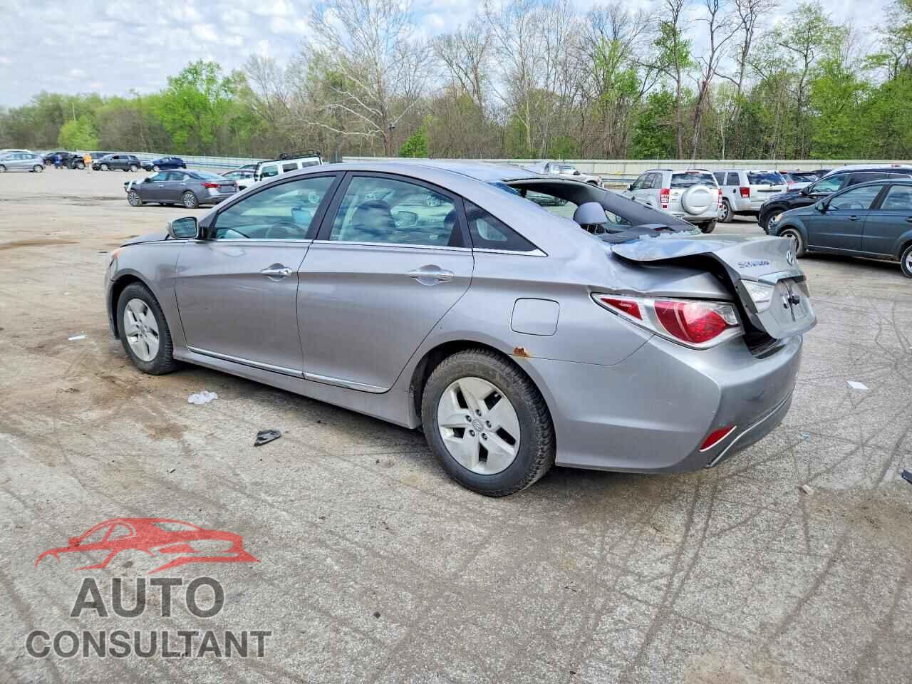 HYUNDAI SONATA 2011 - KMHEC4A48BA001699