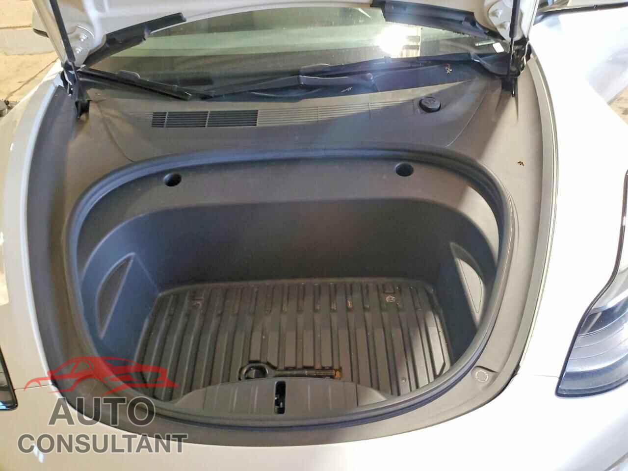 TESLA MODEL 3 2022 - 5YJ3E1EA4NF371547
