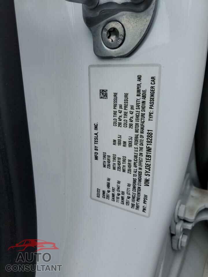 TESLA MODEL 3 2022 - 5YJ3E1EB1NF182881