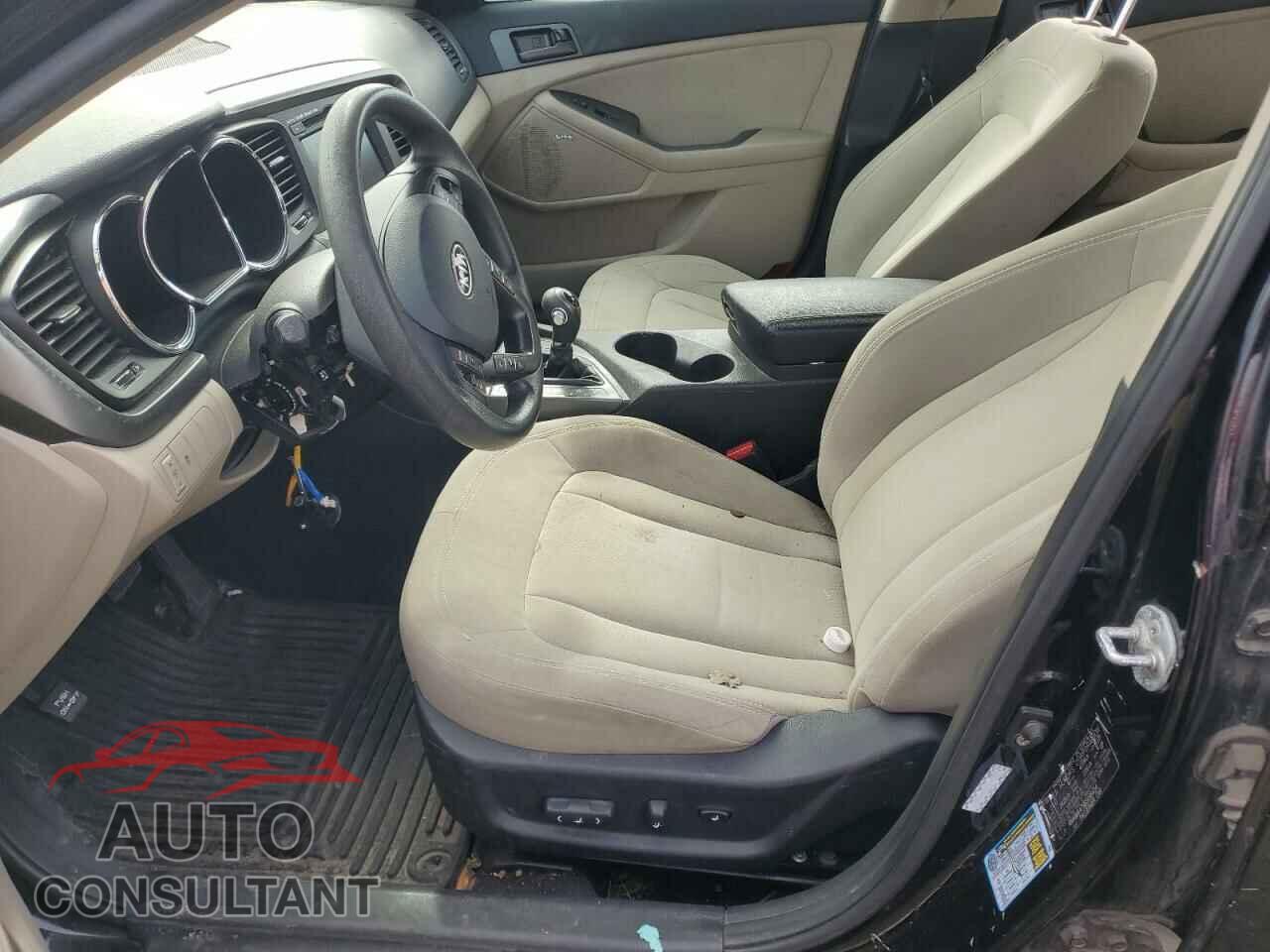KIA OPTIMA 2011 - KNAGM4A79B5098454