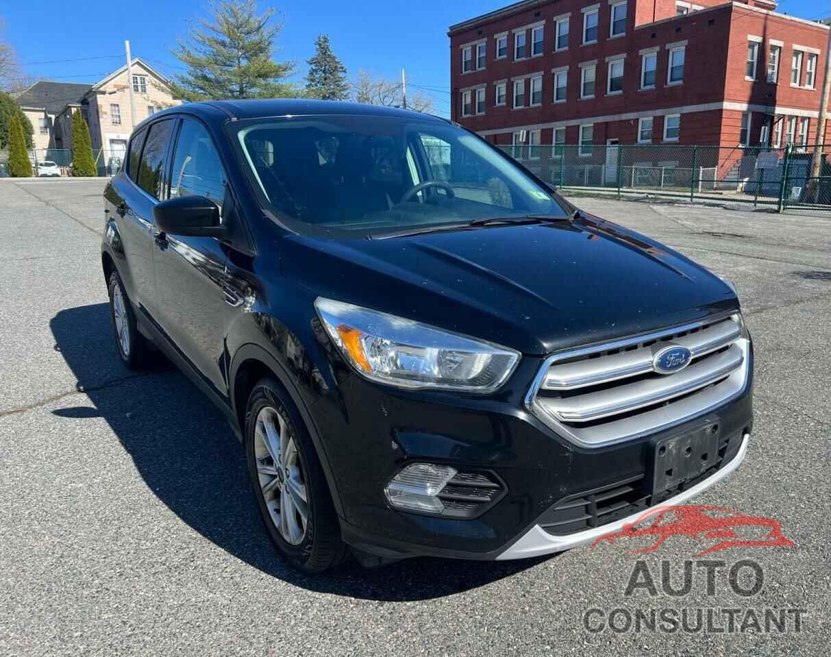 FORD ESCAPE 2017 - 1FMCU0GD9HUC54770