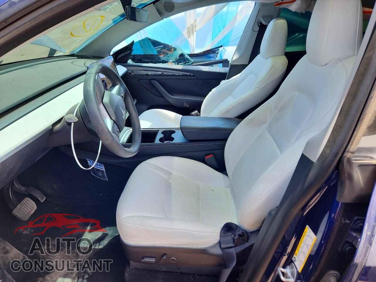 TESLA MODEL Y 2023 - 7SAYGAEE0PF682627