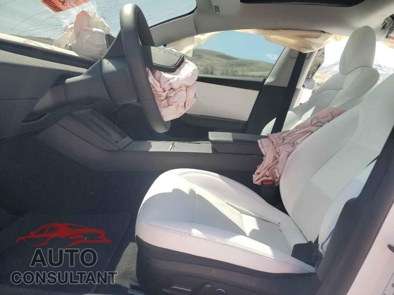 TESLA MODEL 3 2024 - 5YJ3E1EB2RF791967