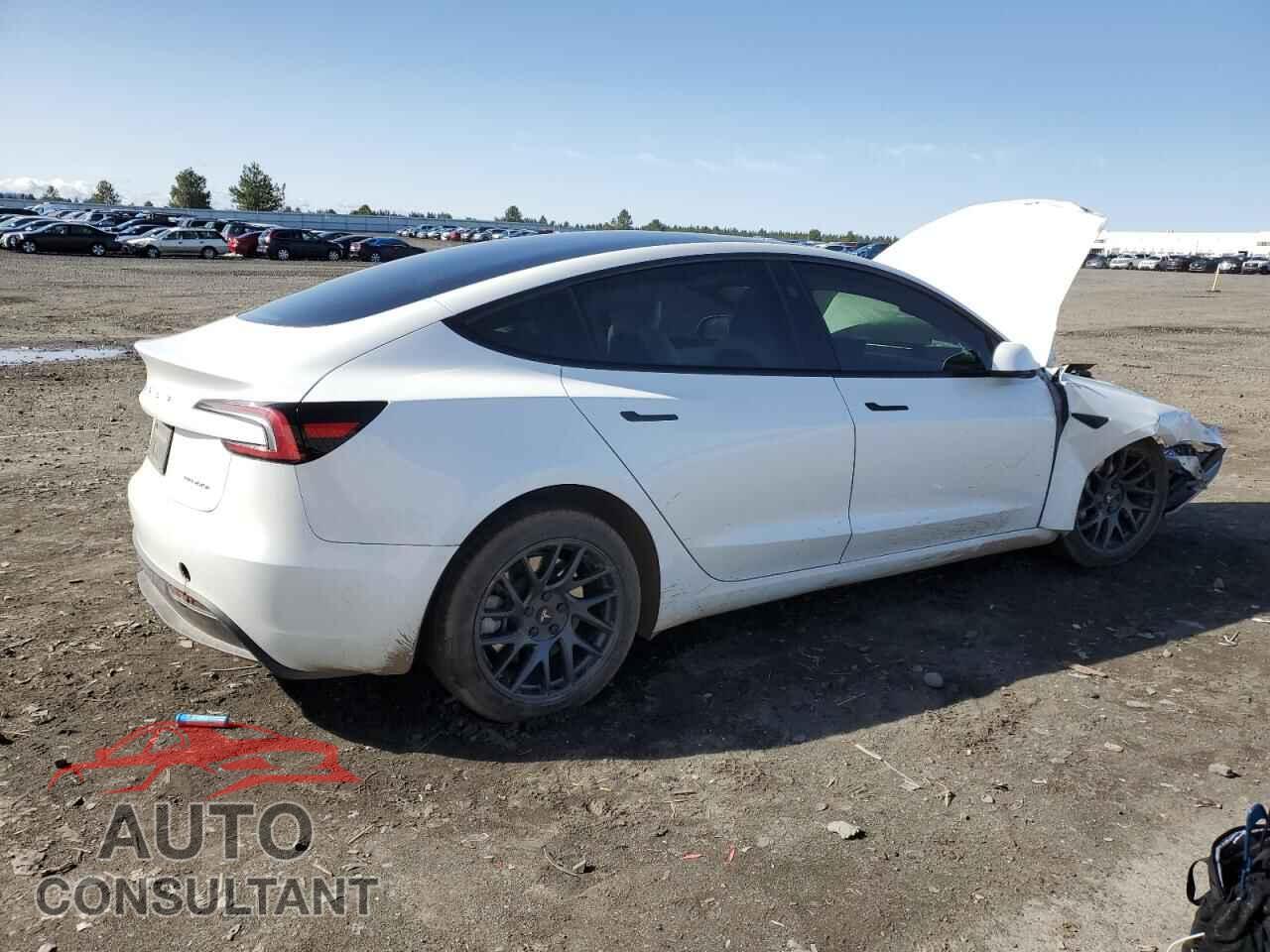 TESLA MODEL 3 2024 - 5YJ3E1EB9RF854272