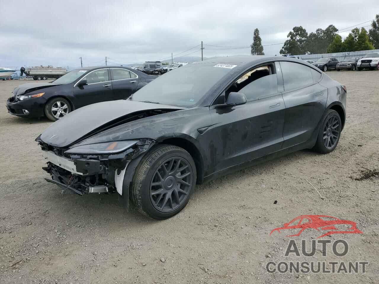 TESLA MODEL 3 2024 - 5YJ3E1EA8RF828432