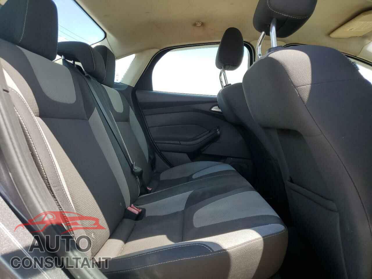 FORD FOCUS 2012 - 1FAHP3F20CL138316