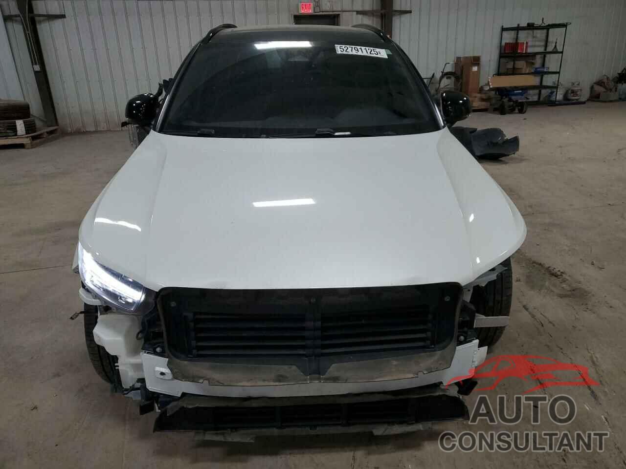 VOLVO XC40 2021 - YV4ED3UR3M2533813