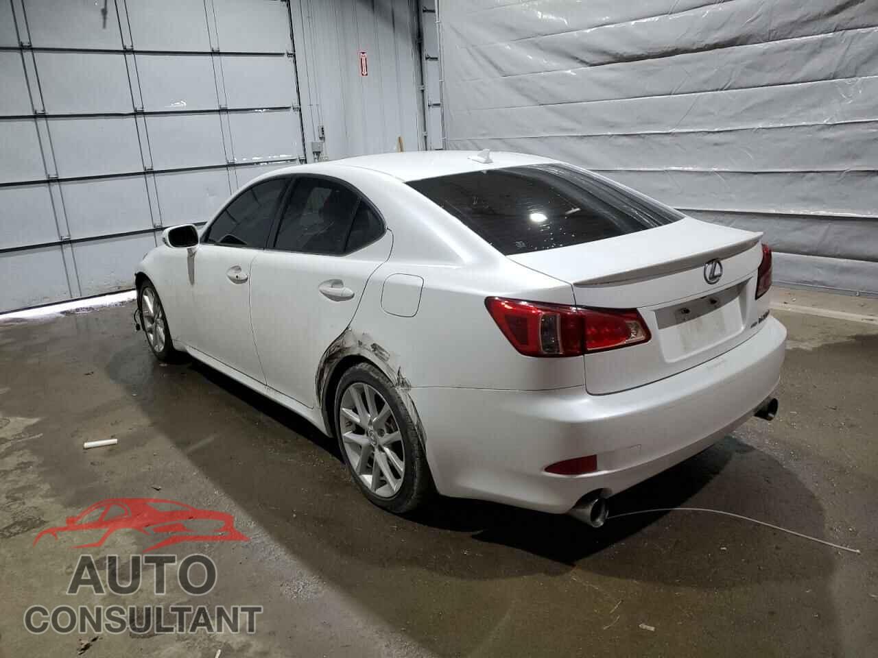 LEXUS IS 2012 - JTHCE5C28C5002402