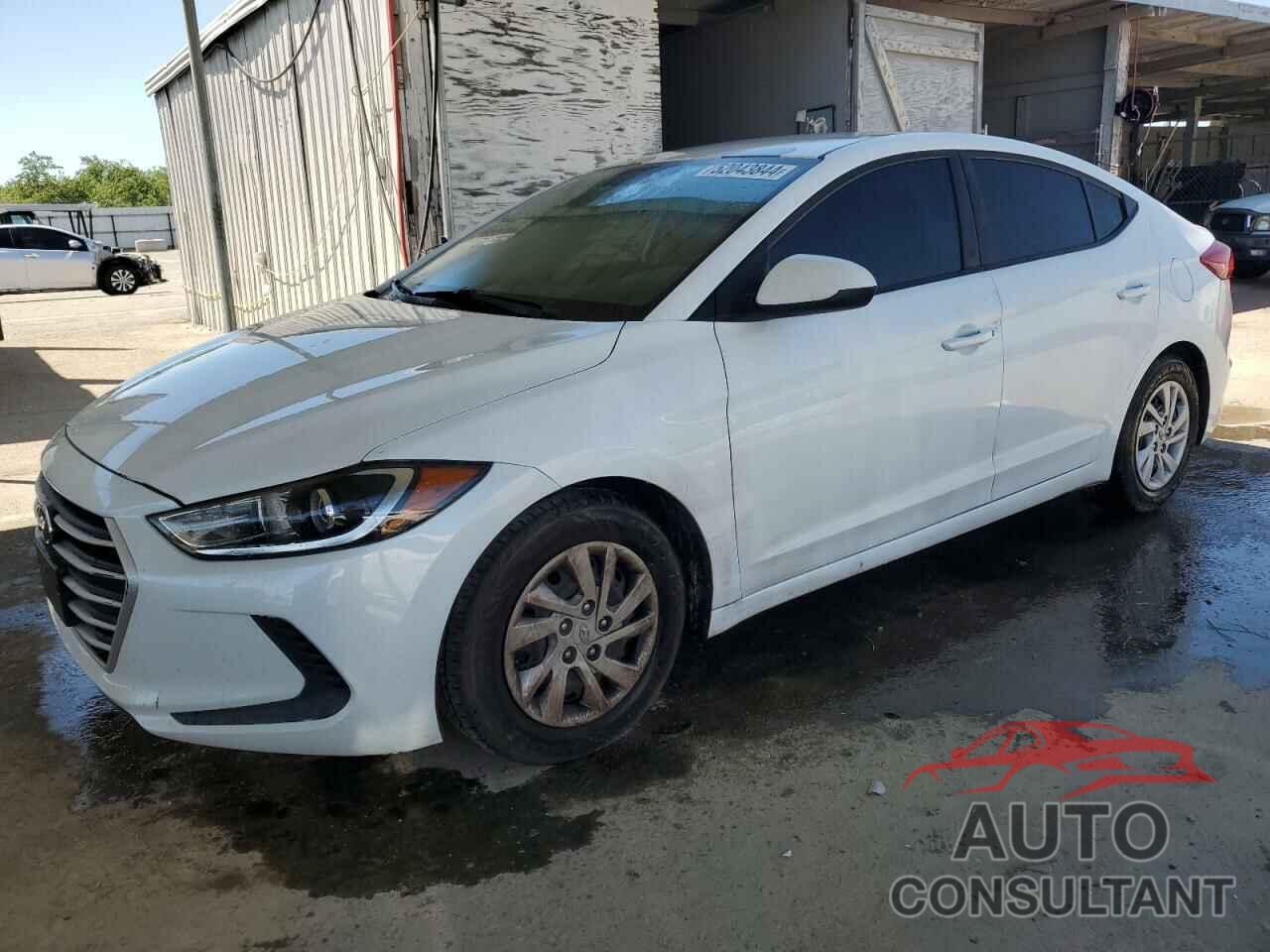 HYUNDAI ELANTRA 2017 - 5NPD74LF2HH203328