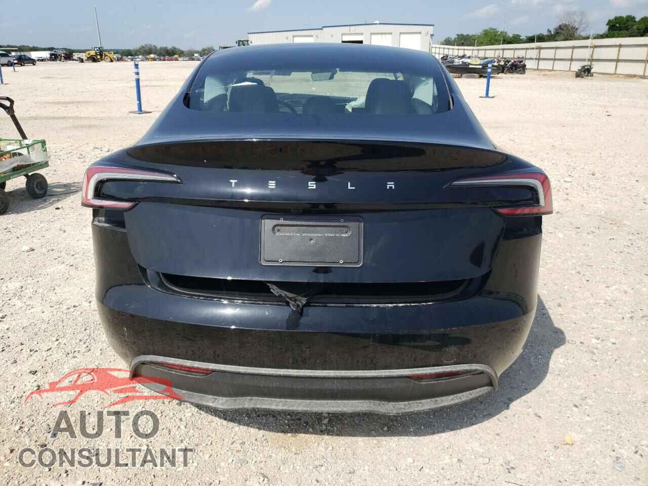 TESLA MODEL 3 2024 - 5YJ3E1EA4RF731020