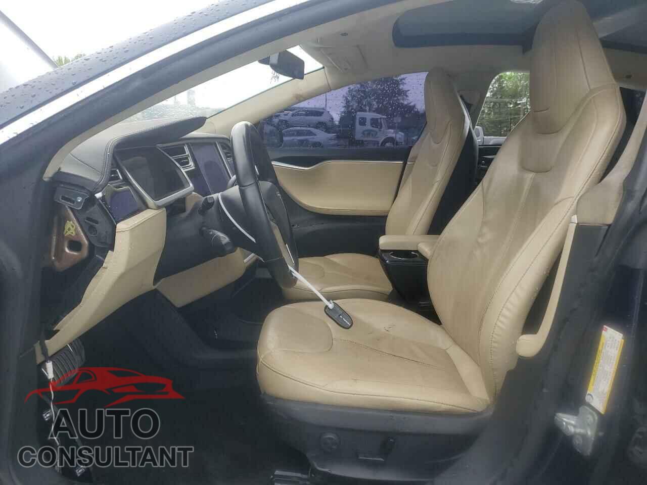 TESLA MODEL S 2014 - 5YJSA1H19EFP31740