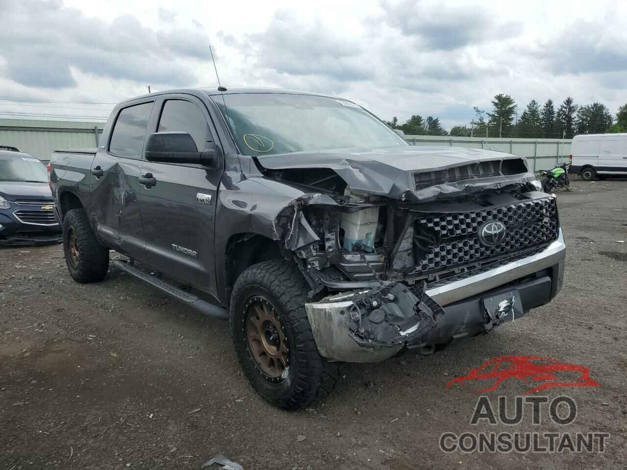 TOYOTA TUNDRA 2018 - 5TFDY5F10JX713772