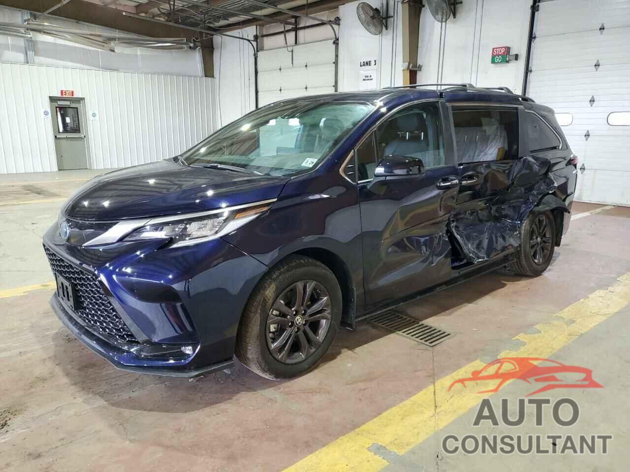 TOYOTA SIENNA 2024 - 5TDDSKFC9RS126165