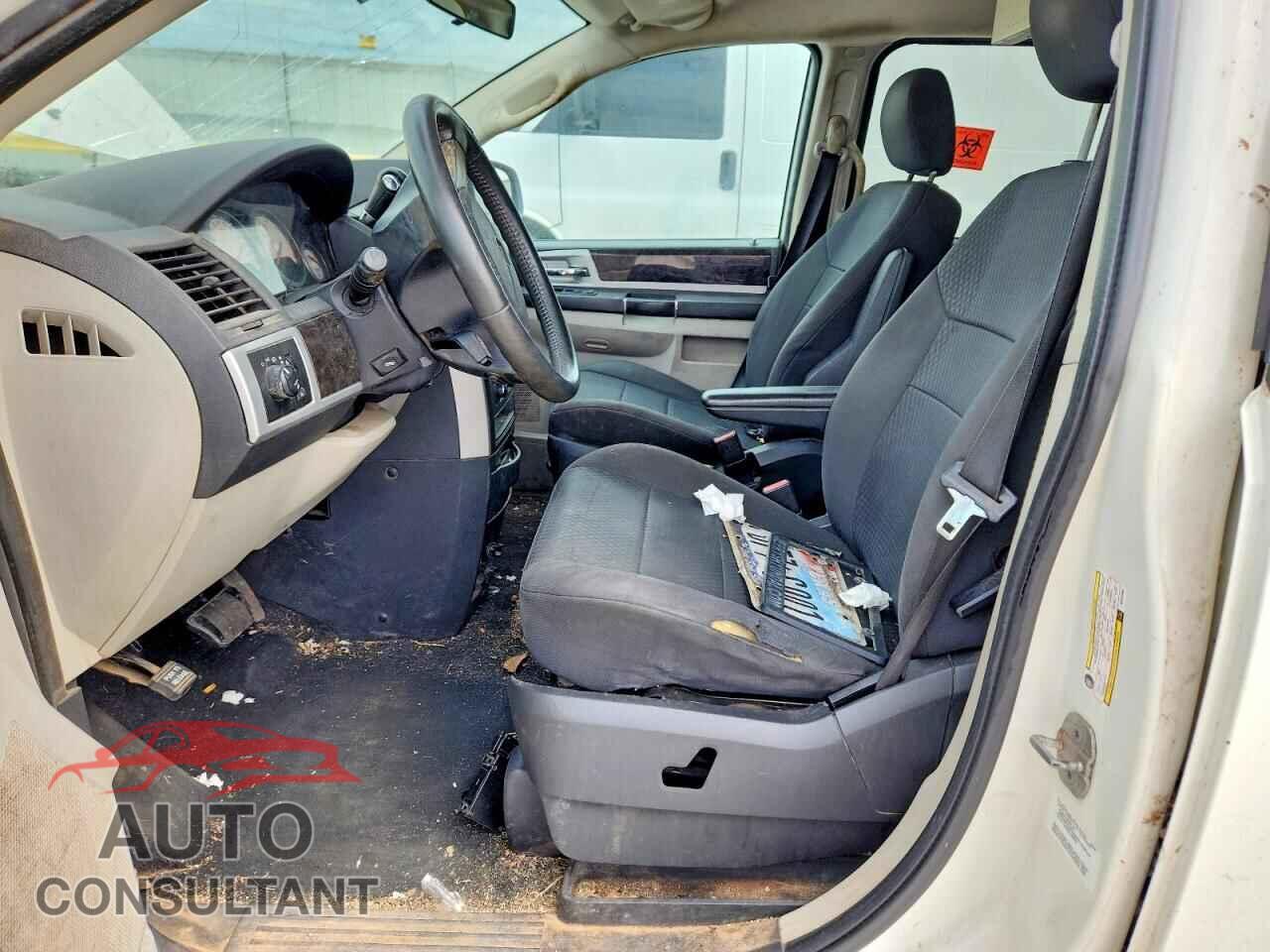 DODGE CARAVAN 2010 - 2D4RN5D14AR201306