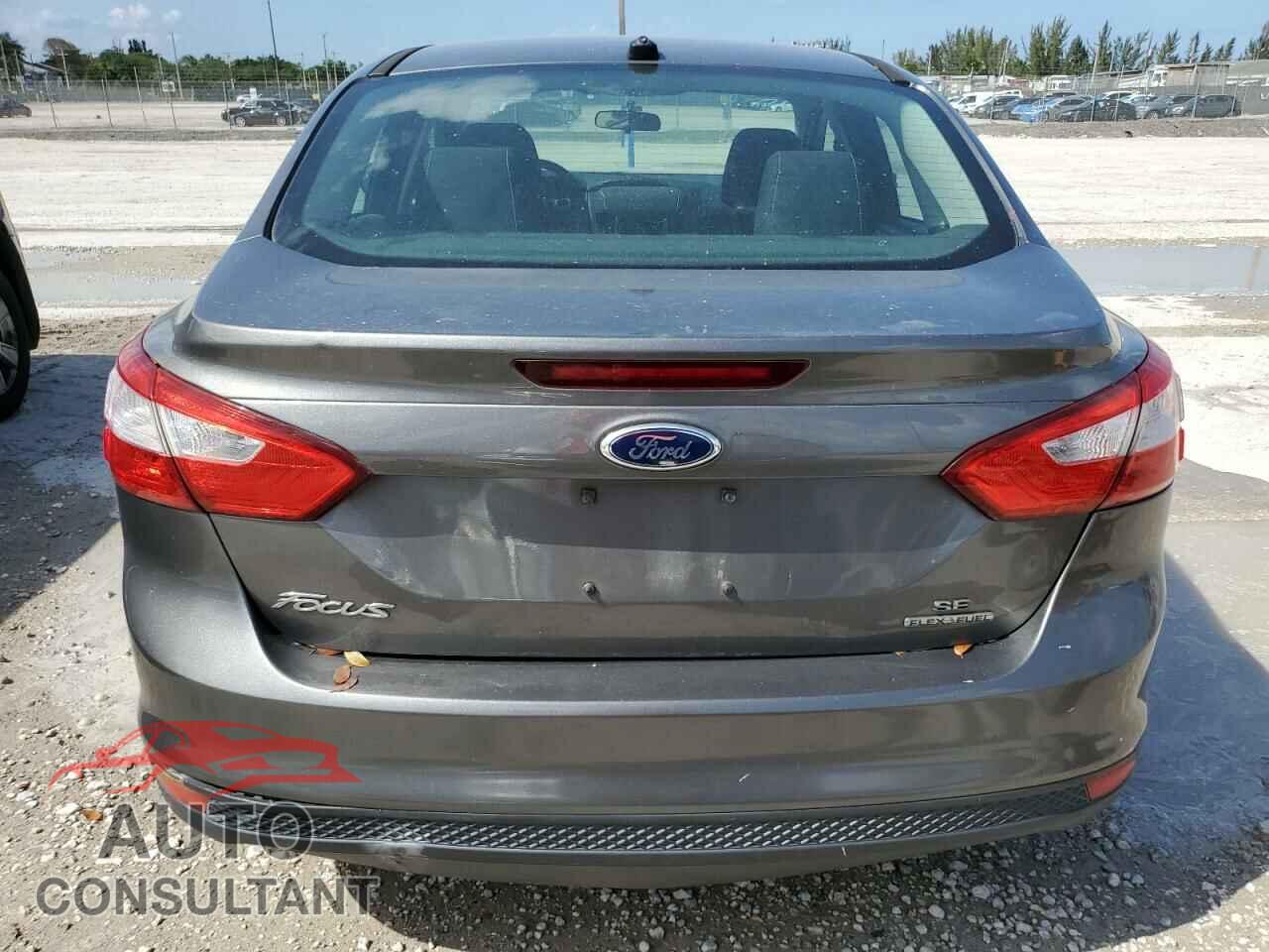FORD FOCUS 2014 - 1FADP3F2XEL126269