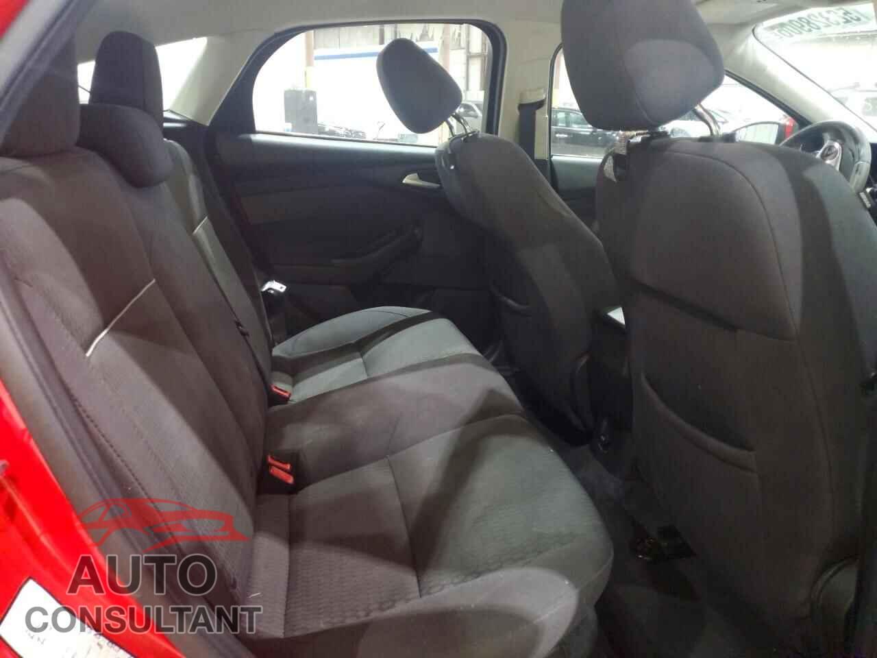 FORD FOCUS 2012 - 1FAHP3M26CL344548