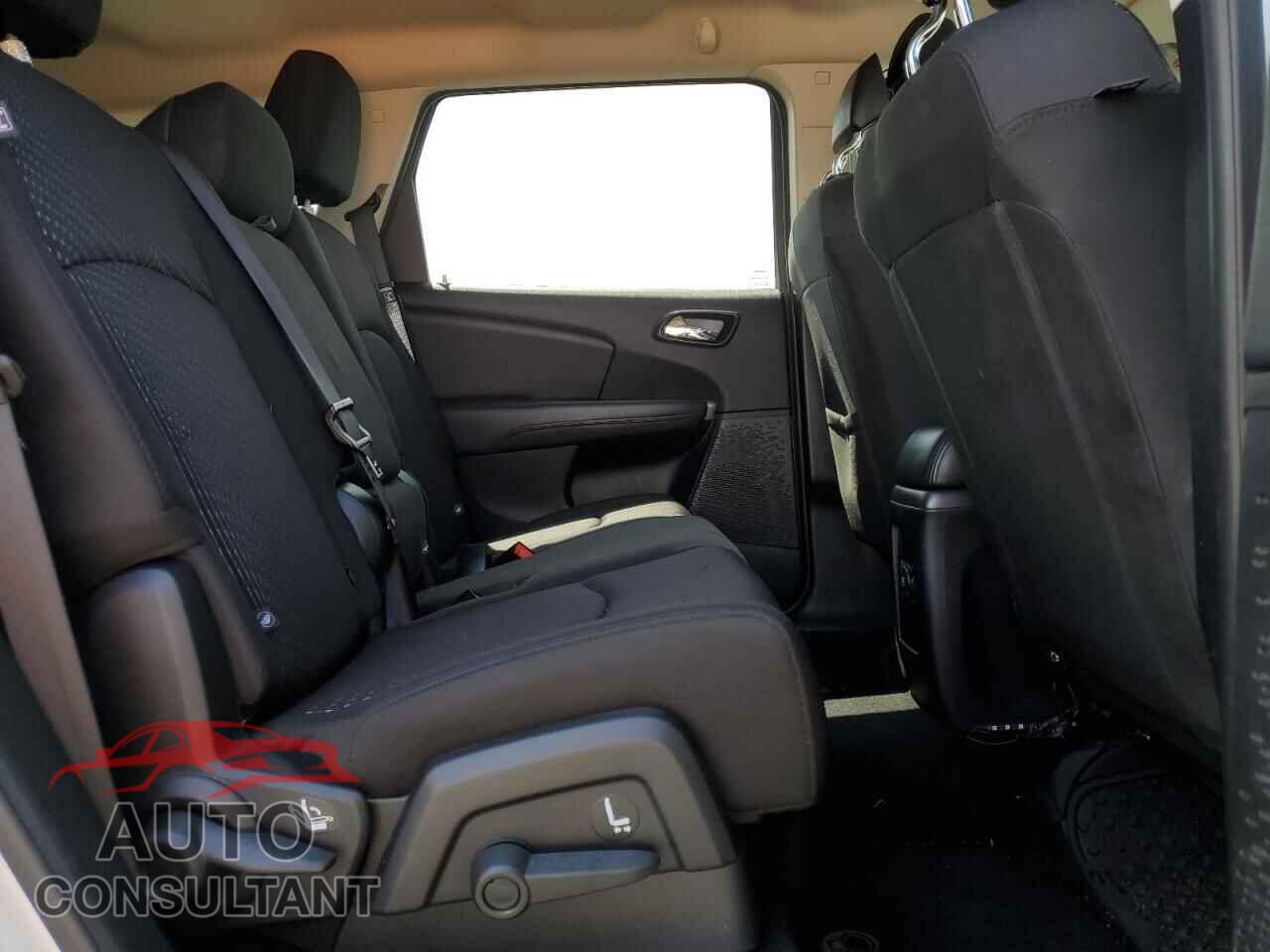 DODGE JOURNEY 2017 - 3C4PDCAB2HT581178