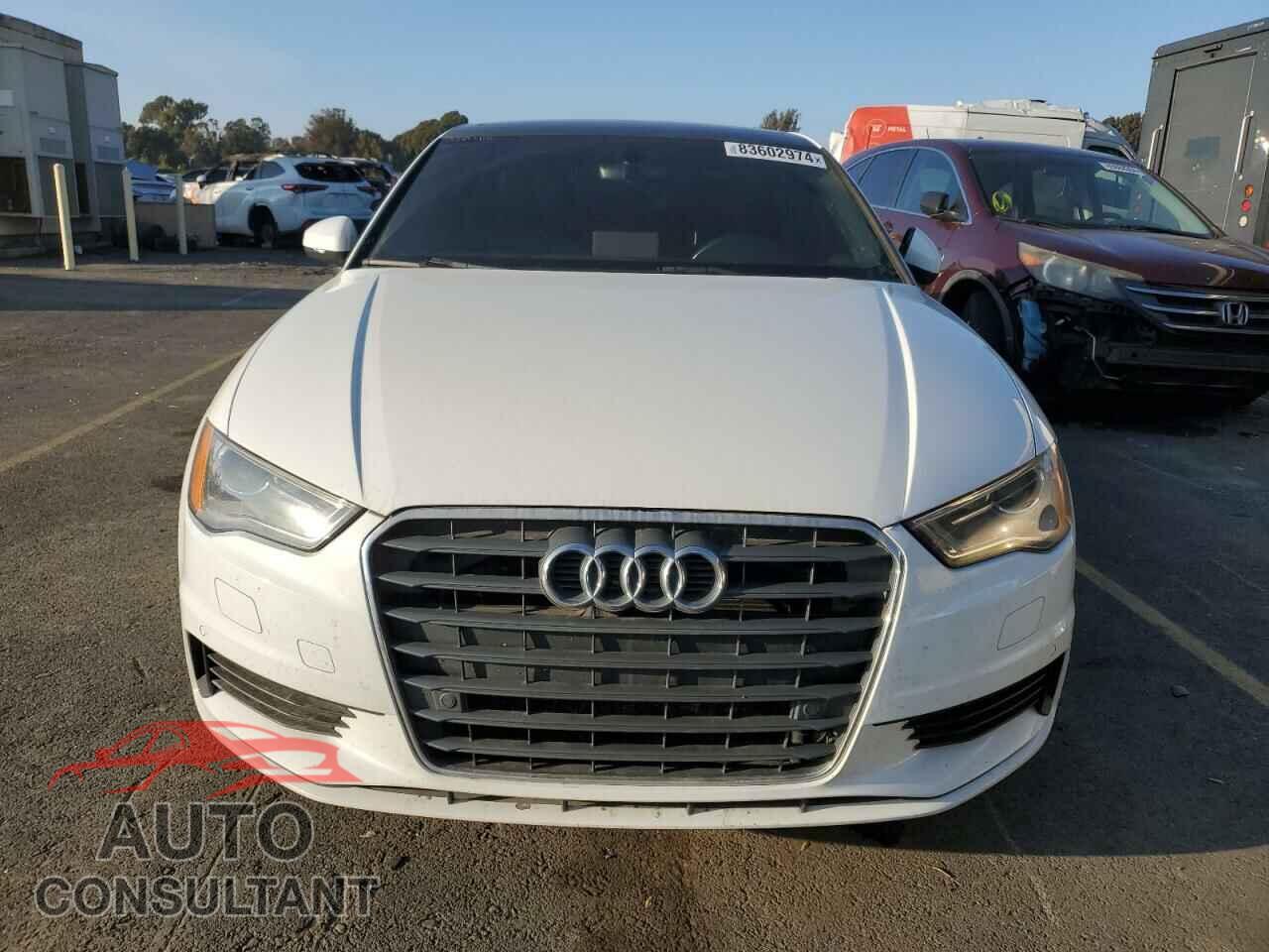 AUDI A3 2016 - WAUA7GFF5G1027572