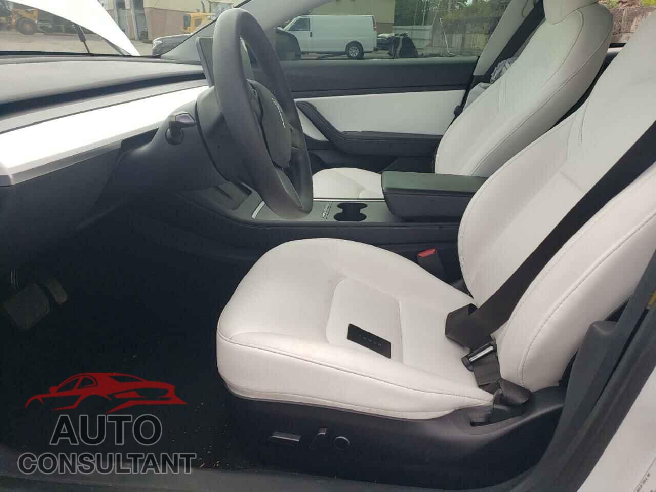 TESLA MODEL 3 2021 - 5YJ3E1EA3MF853618