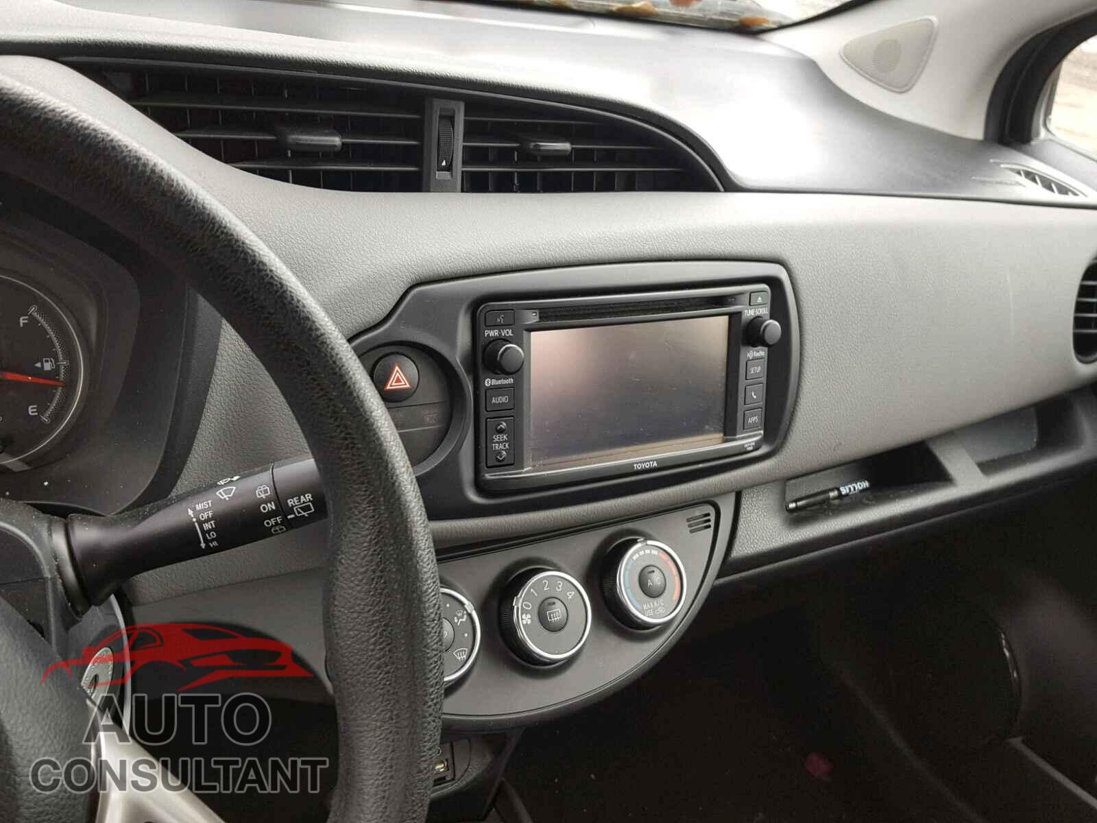 TOYOTA YARIS 2017 - VNKKTUD34HA083473