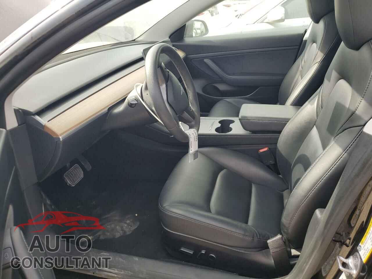 TESLA MODEL 3 2021 - 5YJ3E1EA4MF877717