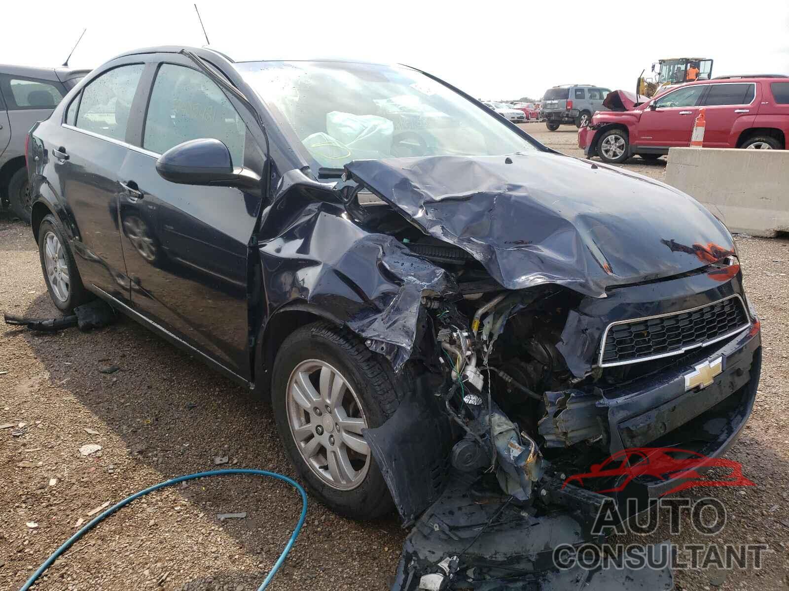 CHEVROLET SONIC 2016 - 1G1JC5SH9G4122248