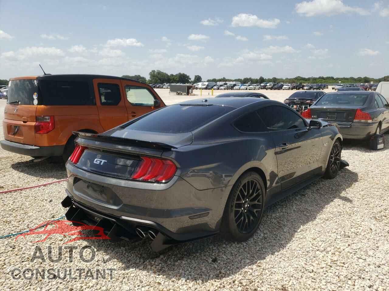 FORD MUSTANG 2018 - 1FA6P8CF2J5128660