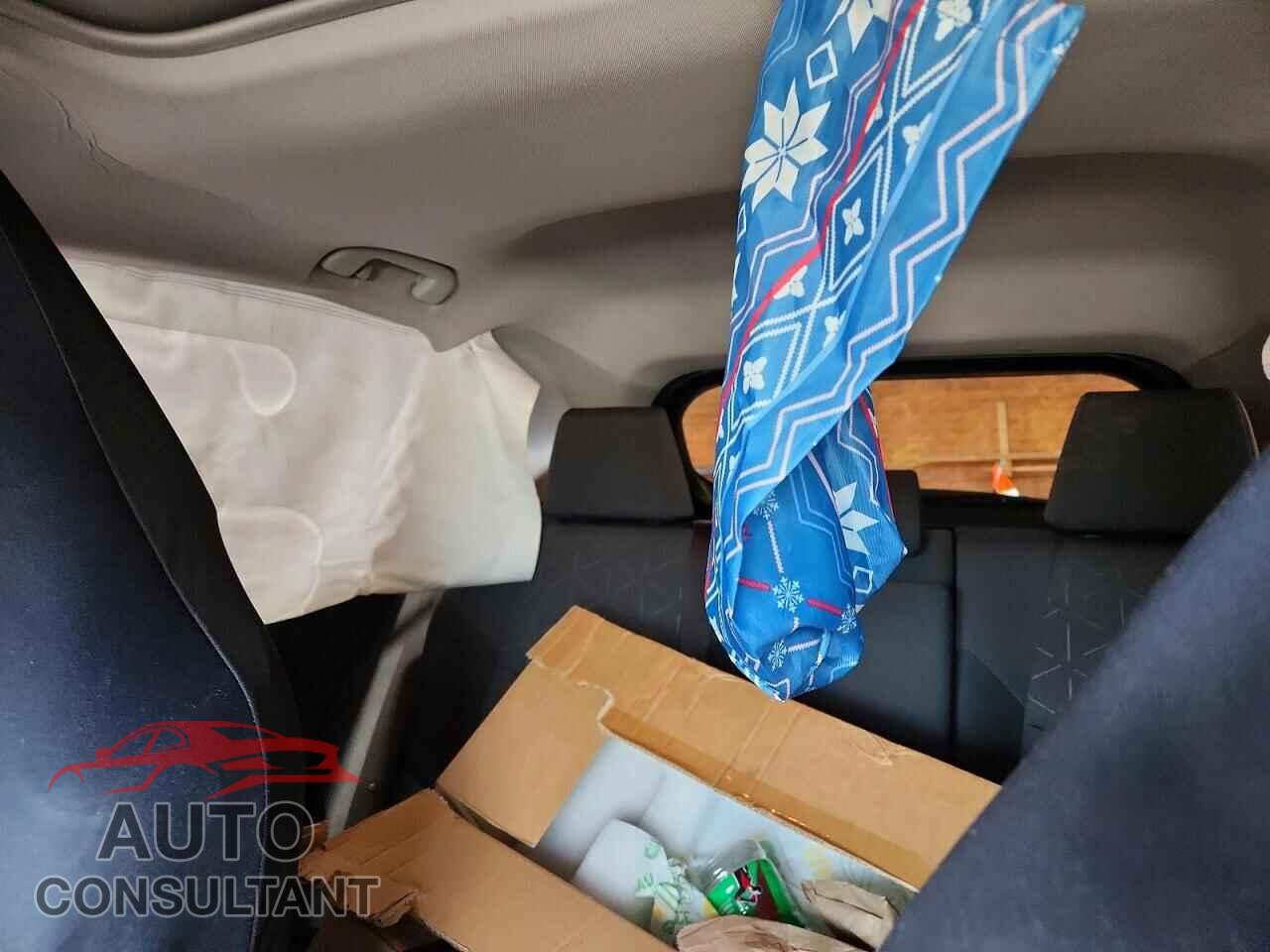 TOYOTA RAV4 2019 - JTMP1RFV5KD505319