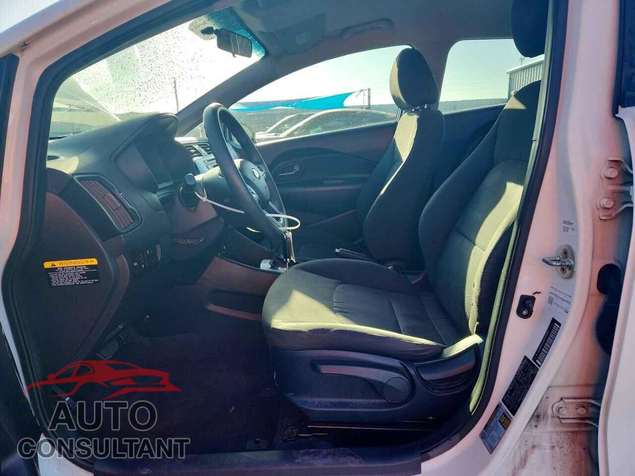 KIA RIO 2017 - KNADM4A30H6010295