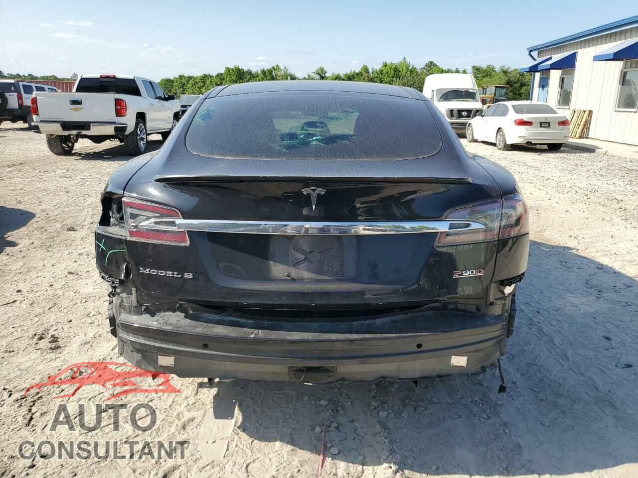 TESLA MODEL S 2015 - 5YJSA1E48FF118749