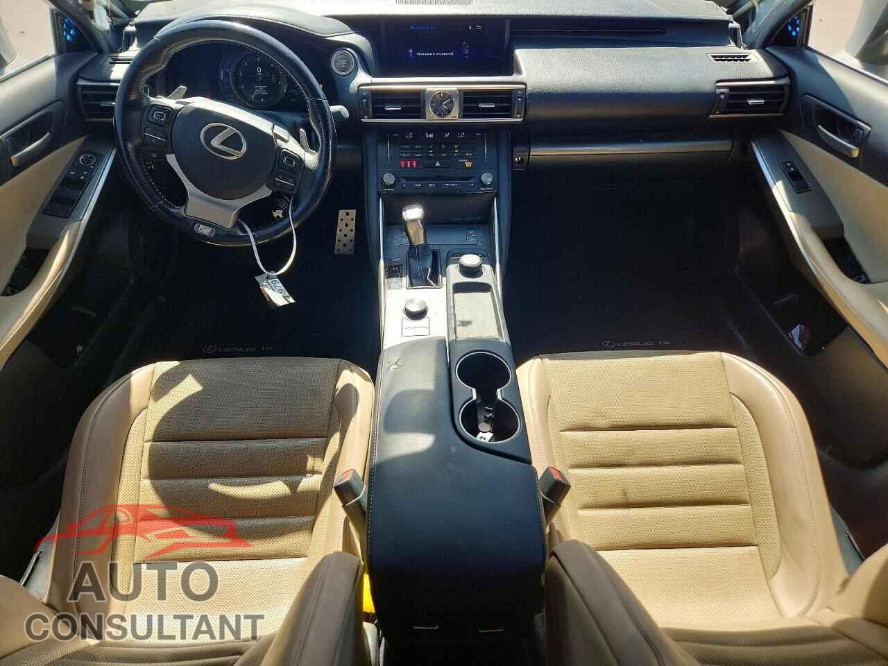 LEXUS IS 2017 - JTHBA1D25H5039512