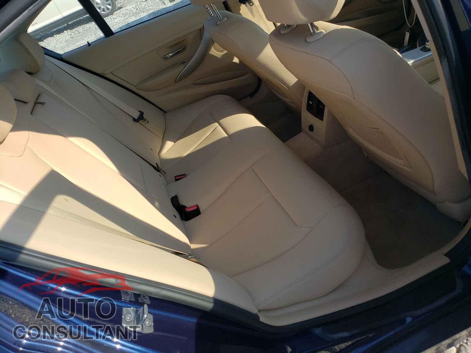 BMW 3 SERIES 2016 - WBA8E1G58GNU12009