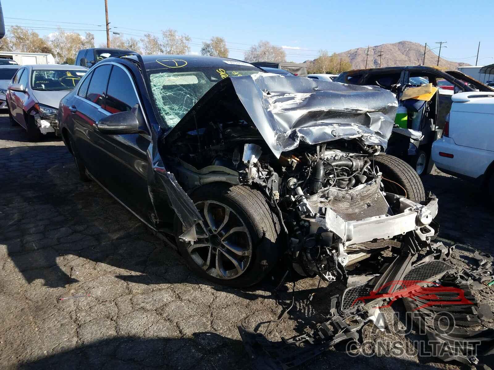 MERCEDES-BENZ C CLASS 2016 - 55SWF4KB3GU136714