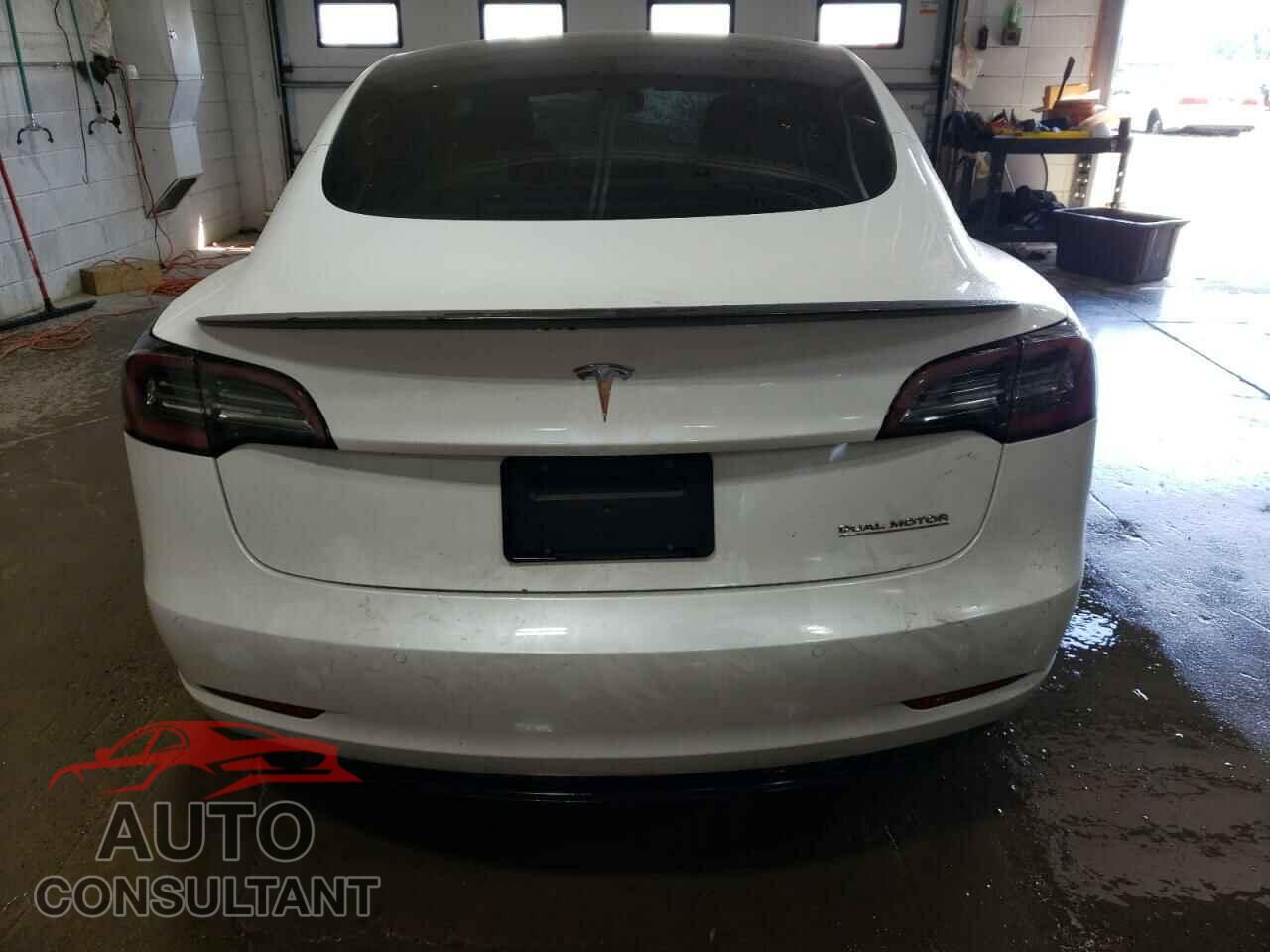 TESLA MODEL 3 2021 - 5YJ3E1EC6MF061934