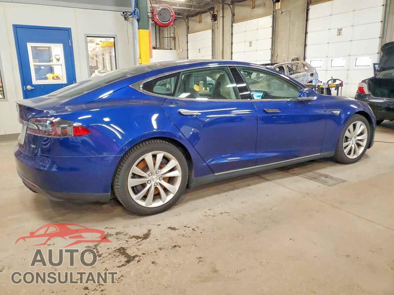 TESLA MODEL S 2015 - 5YJSA1S27FF090736
