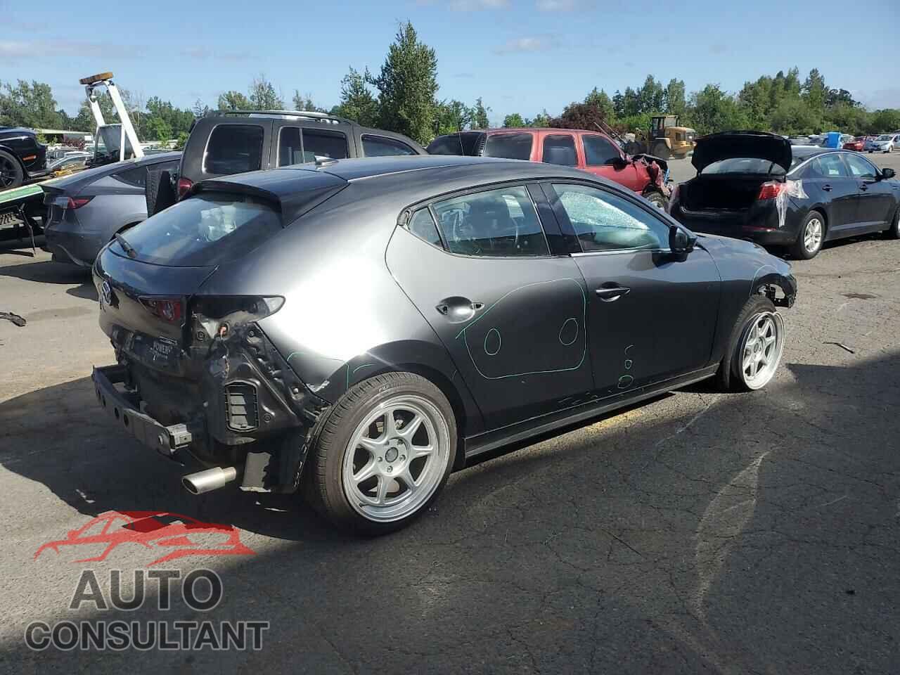 MAZDA 3 2021 - JM1BPBML7M1300820