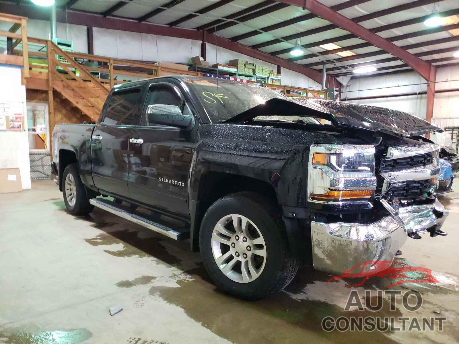 CHEVROLET SILVERADO 2018 - 3GCUKREC3JG217414