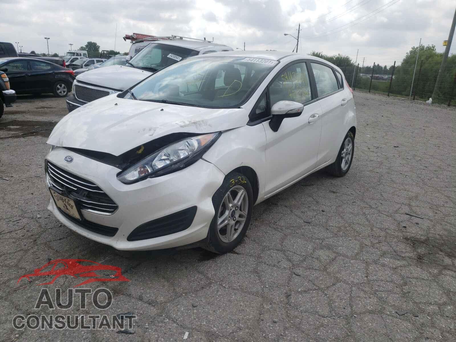 FORD FIESTA 2018 - 3FADP4EJ7JM143893