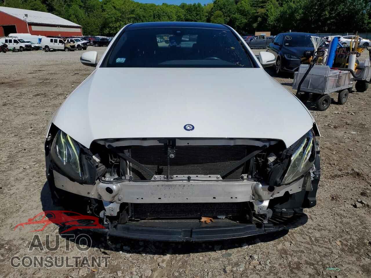 MERCEDES-BENZ E-CLASS 2017 - WDDZF4KB2HA212664