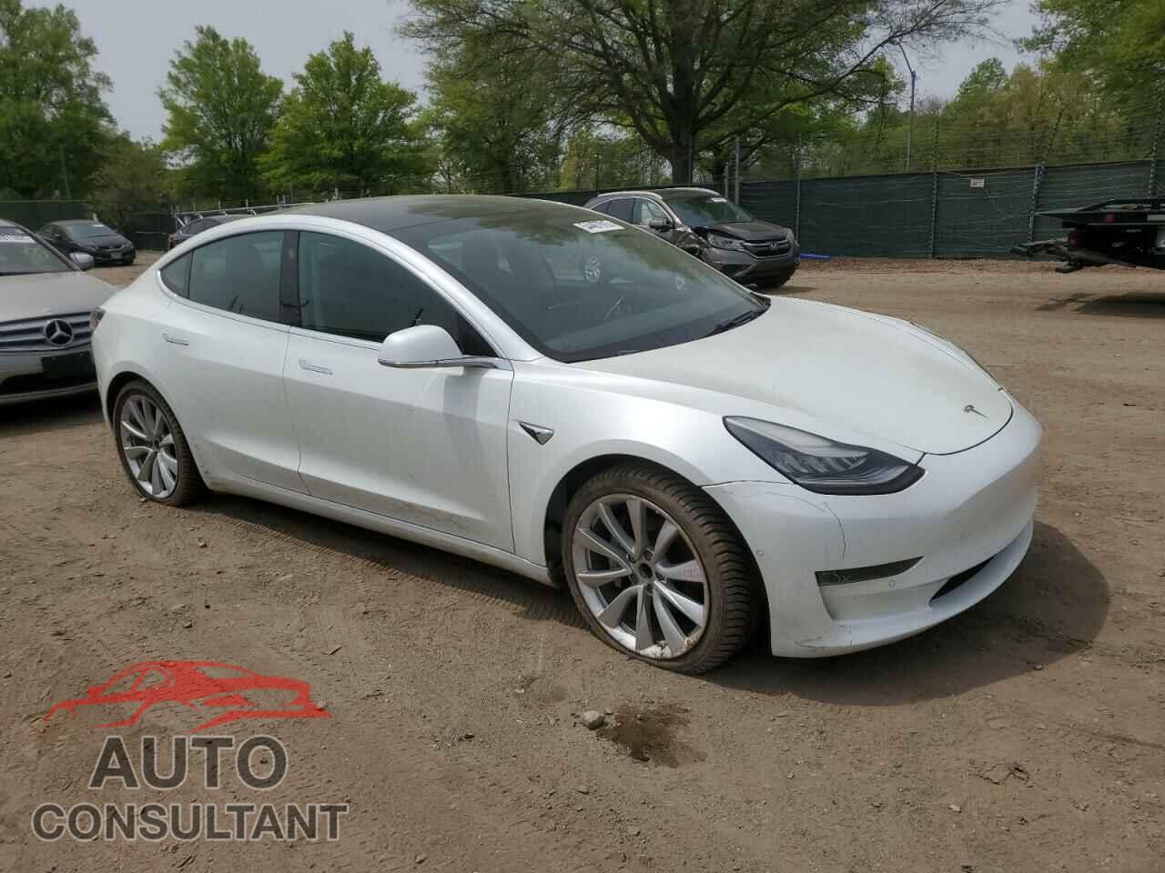 TESLA MODEL 3 2019 - 5YJ3E1EA5KF311756