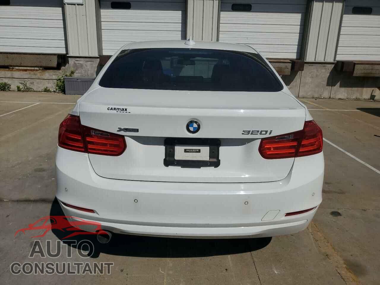 BMW 3 SERIES 2015 - WBA3C3C56FK202154