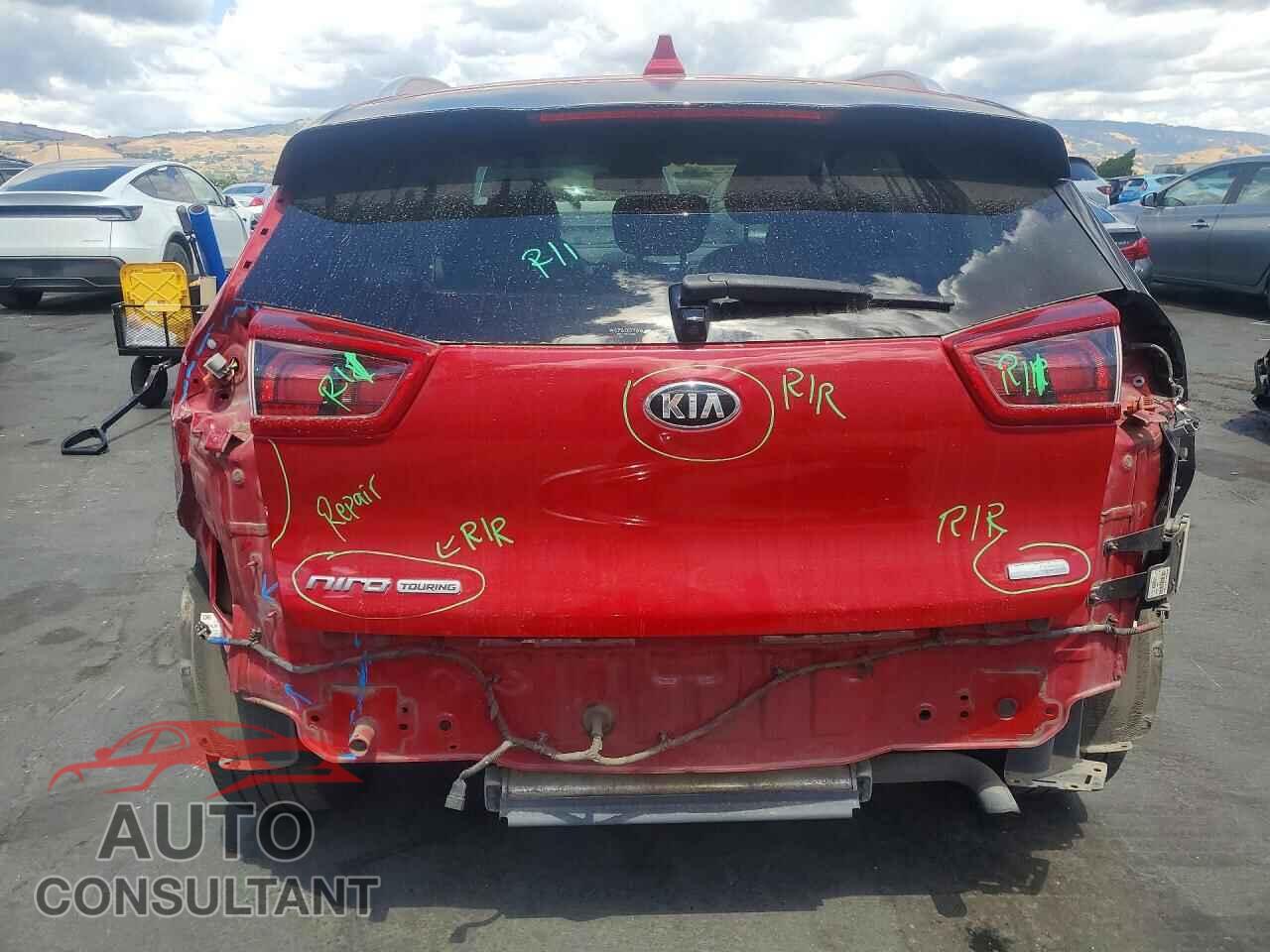 KIA NIRO 2017 - KNDCE3LC0H5057769